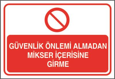 Güvenlik Önlemi Almadan Mikser içerisine Girme