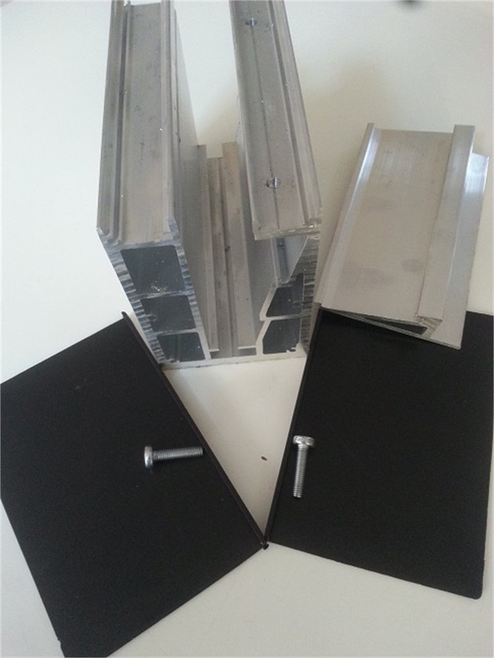 ÜSTTEN SIKIŞTIRMA CAM TAKOZU 15 CM