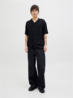Jack & Jones JJEJEFF SOLID RESORT SHIRT S/S SN Erkek Siyah Gömlek