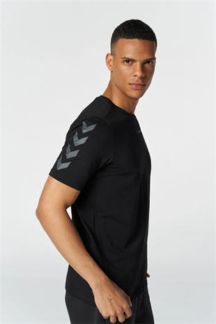 Hummel Erkek T-MT Cobra Siyah T-Shirt 911606-9001