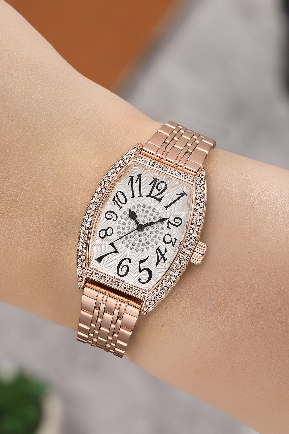 Taşlı Şık Kadran Kadın Kol Saati
