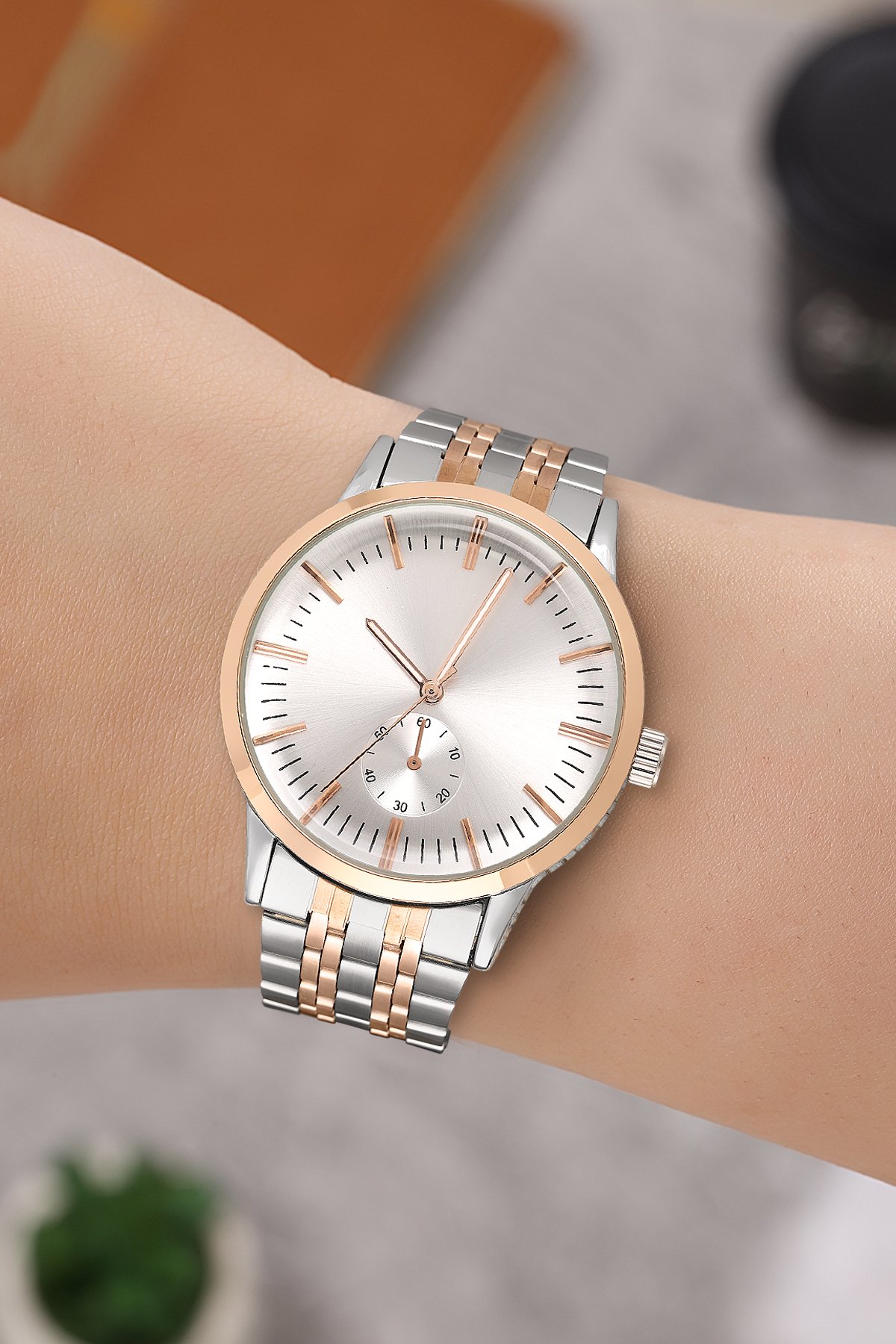 Zamansız Tasarım Metal Kordon Erkek Kol Saati