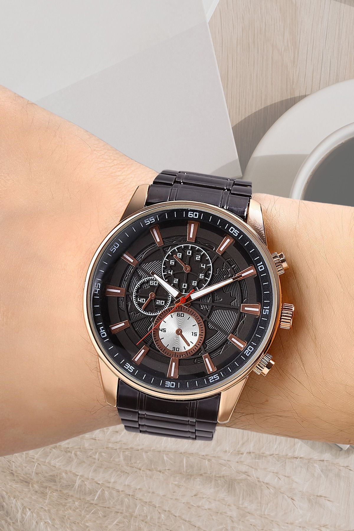 Dekoratif Kadran Metal Kordon Erkek Kol Saati