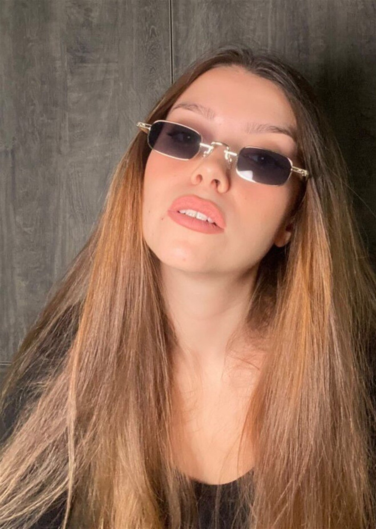 PL21KG108R003 Sarı Kasalı Retro Dikdörtgen Güneş Gözlüğü