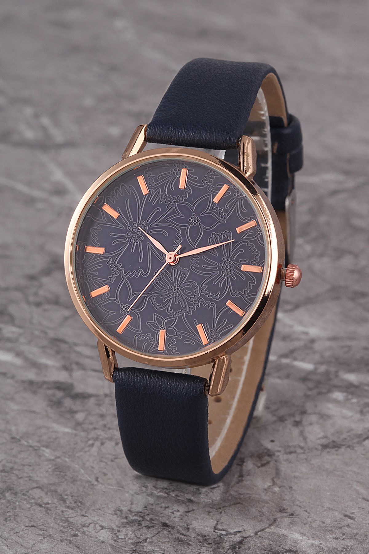 PLKK008R04 KADIN SAAT ÇİZGİLİ BASIC KADRAN DERİ KORDON