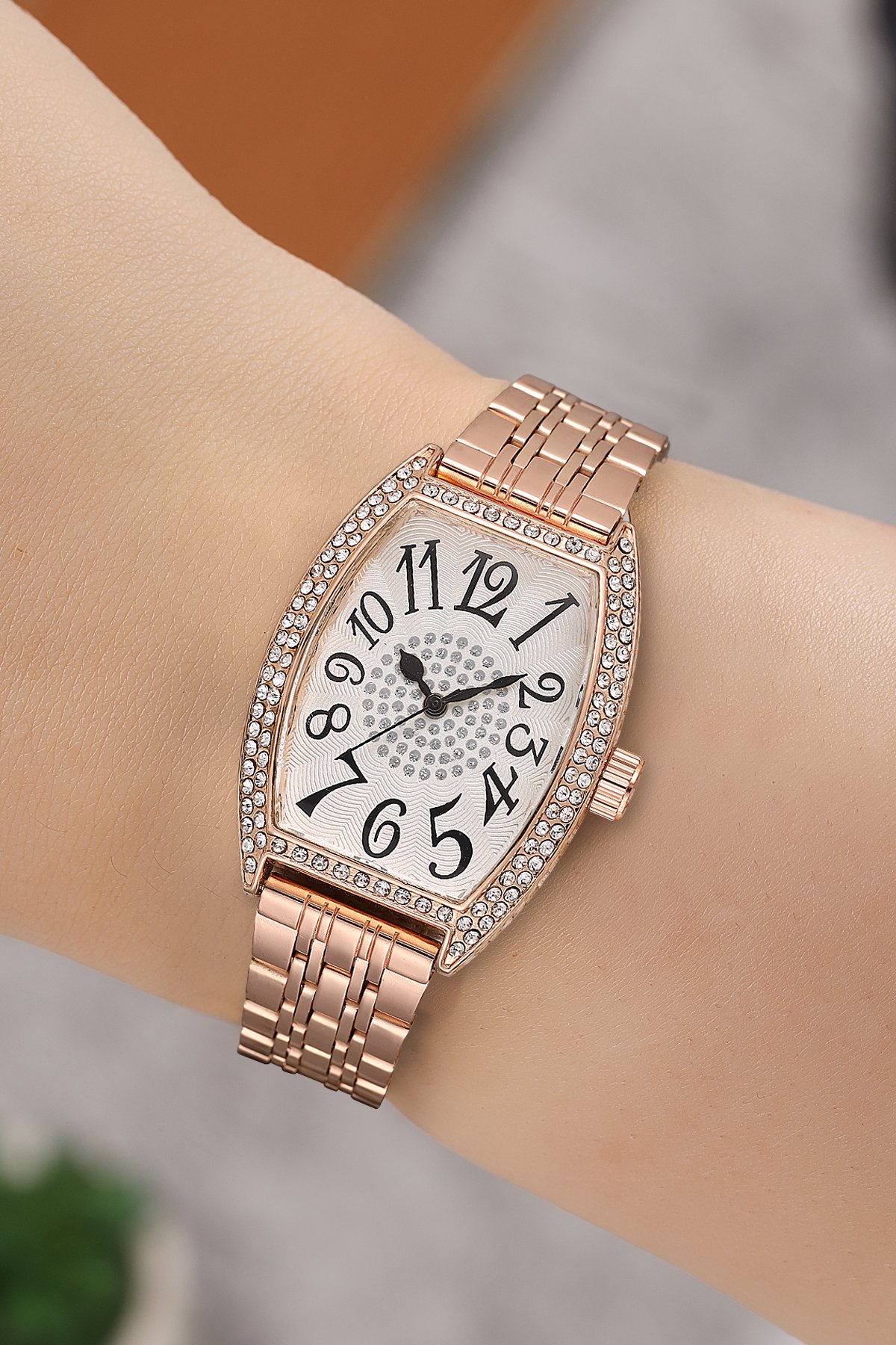 Taşlı Şık Kadran Kadın Kol Saati