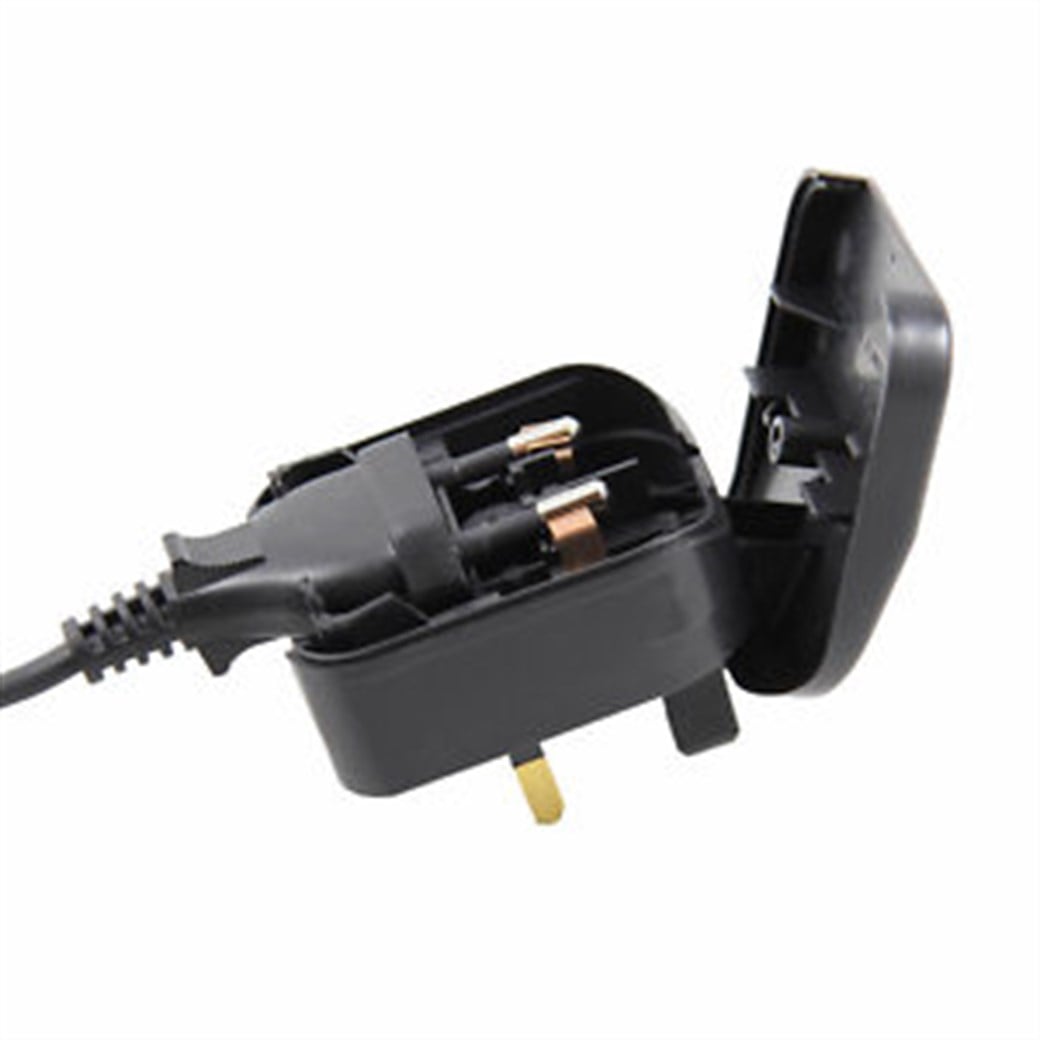 PC-8338-BK-R 3AMP SİYAH İNCE TİP ADAPTÖR 