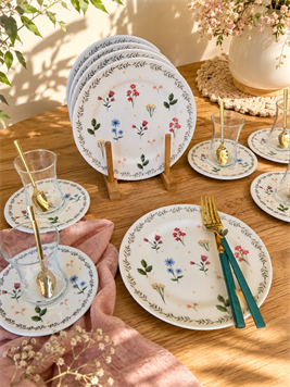  6 KİŞİLİK 24 PARÇA ÇAY PASTA SETİ