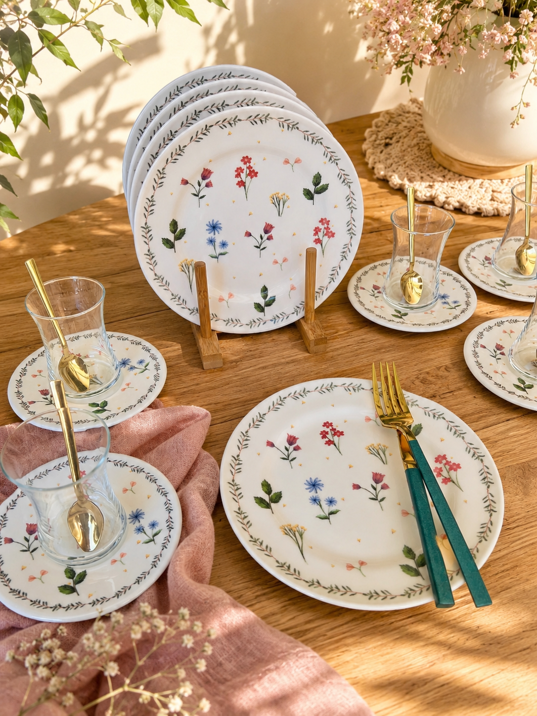  6 KİŞİLİK 24 PARÇA ÇAY PASTA SETİ