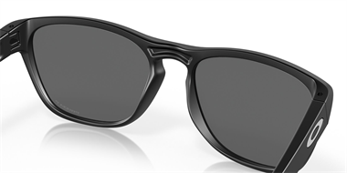 Oakley 0OO 9479 Manorburn 09 56