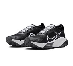 Nike ZoomX Zegama Arazi Tipi Kadın Koşu Ayakkabı DH0625-001