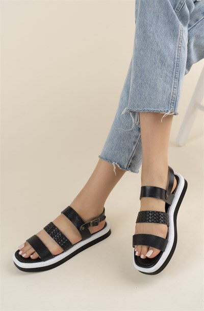 3 Bantlı Vaketa Sandalet SİYAH