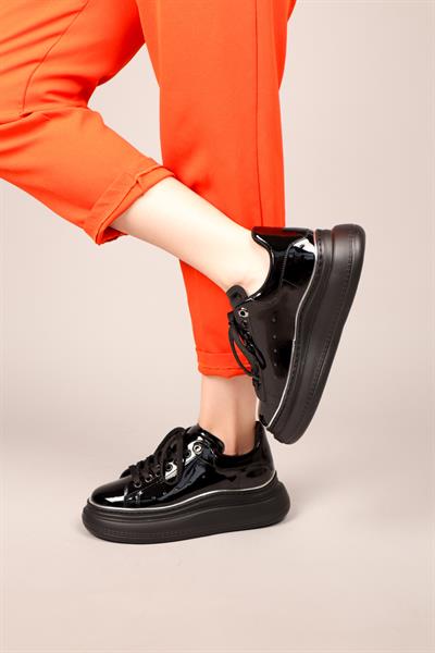 ALVA Bağcıklı Rugan Sneakers SİYAH