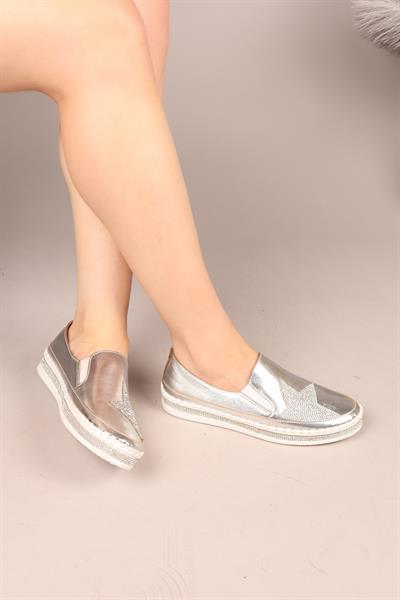 ASTRAL Yıldız Taşlı Lastikli Sneakers GÜMÜŞ