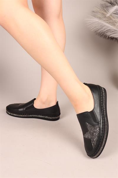 ASTRAL Yıldız Taşlı Lastikli Sneakers SİYAH
