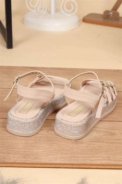 Bilek Bağlı Tabanı Taşlı Sandalet TEN