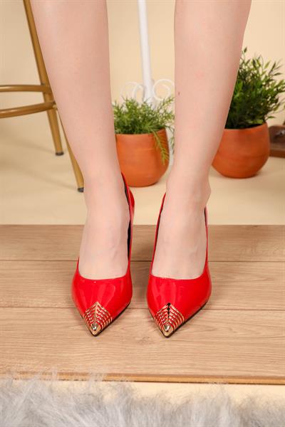 Burnu Metal Rugan Stiletto KIRMIZI