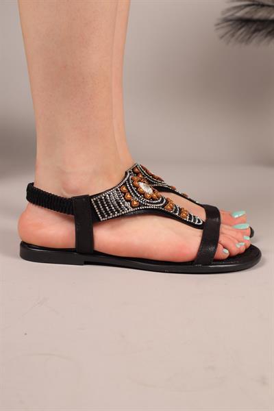 Carina Ortası Yuvarlak Taşlı Arkası Lastikli Sandalet SİYAH