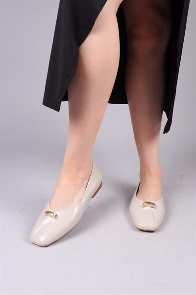 CHIN Gold Tokalı Babet BEJ 