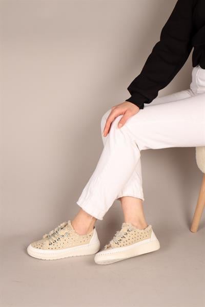 CLARA Tamamı Taş Aksesuarlı Kot Sneakers BEJ
