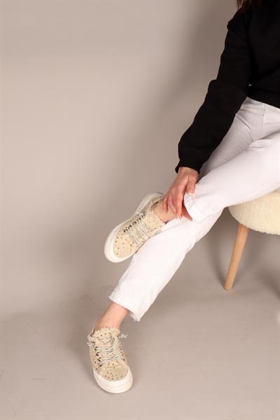 CLARA Tamamı Taş Aksesuarlı Kot Sneakers BEJ