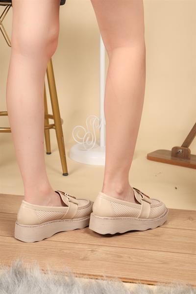 Delikli Tokalı Kalın Tabanlı Loafer KREM