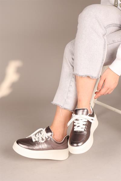 DİS Metalik Kadın Spor Ayakkabı PLATİN