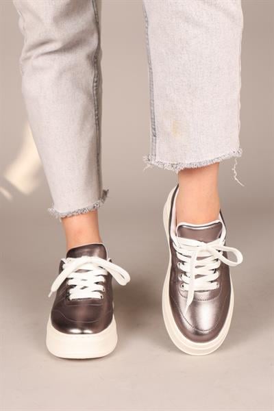 DİS Metalik Kadın Spor Ayakkabı PLATİN