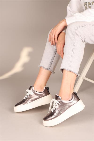 DİS Metalik Kadın Spor Ayakkabı PLATİN