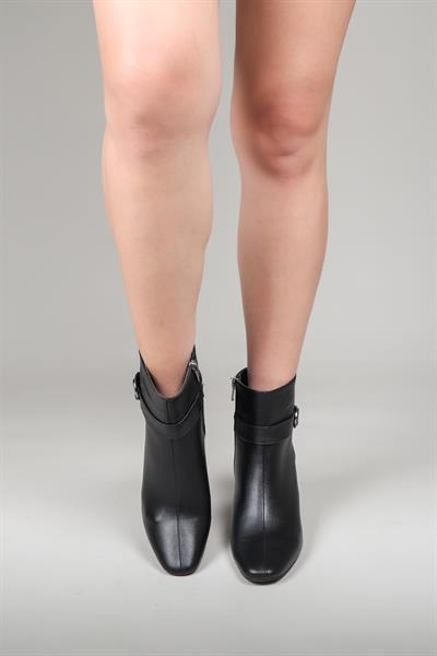 FİORE Yuvarlak Tokalı Topuklu Bot SİYAH