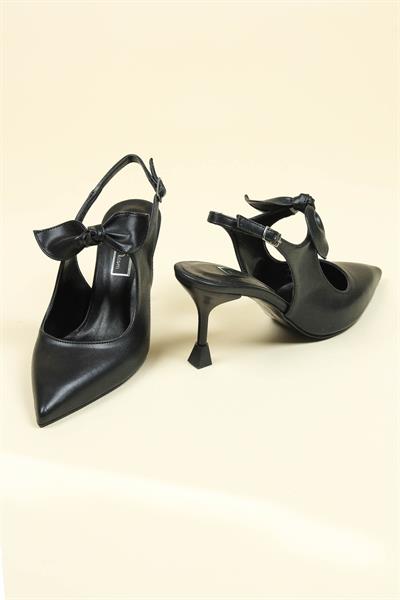 Fiyonklu Arkası Açık Stiletto SİYAH