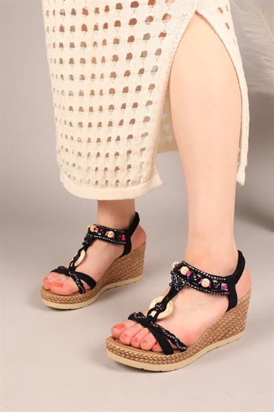 FLORAL Kelebek ve Çiçek Tokalı Dolgu Topuklu Ayakkabı SİYAH