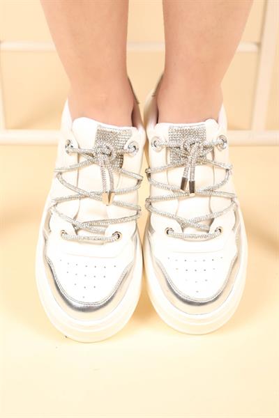 Garnili Taş Bağcıklı Sneakers BEYAZ