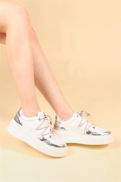 Garnili Taş Bağcıklı Sneakers BEYAZ