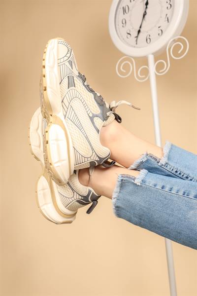 GUJA Cilt File Garnili Kalın Taban  Spor Ayakkabı BEJ