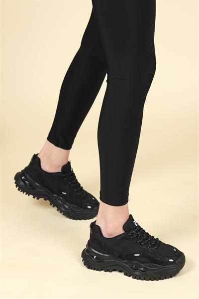 GUJA Cilt Garnili Kalın Tabanlı Kadın Spor Ayakkabı SİYAH