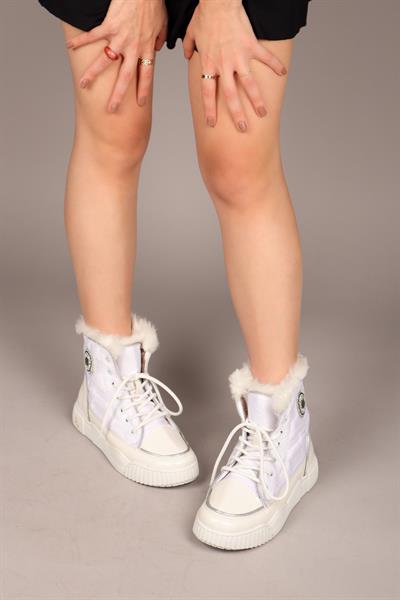 HERA Paraşüt Kumaş Bağcıklı Bot BEYAZ