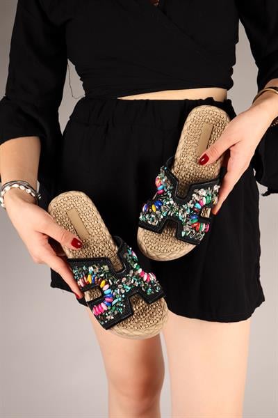 ISABELLA Boncuk ve Taş Aksesuarlı Terlik SİYAH