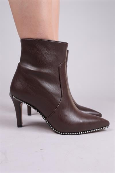 ISANTI Tabanı Zincir Aksesuarlı Topuklu Bot KAHVERENGİ