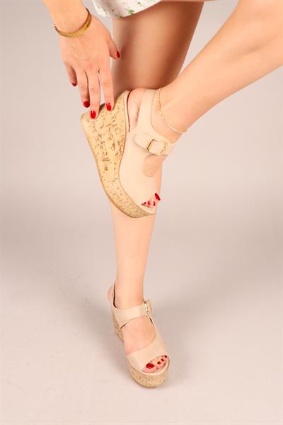 JENİTA Karnı Yarık Dolgu Topuklu Ayakkabı NUT