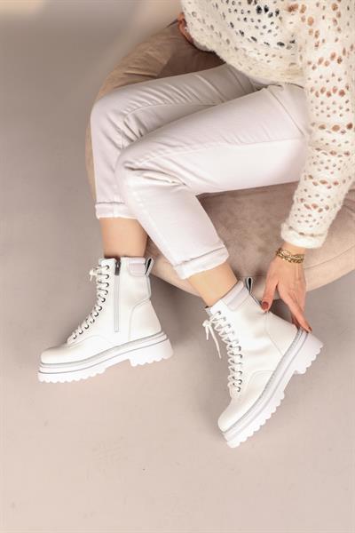 JETKA Bağcıklı Kadın Bot BEYAZ