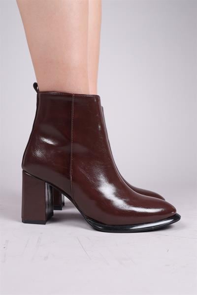 JON Düz Topuklu Bot KAHVERENGİ