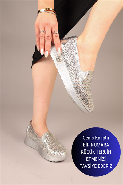 JOYRA Lazerli Taşlı Bağcıksız Sneakers GÜMÜŞ