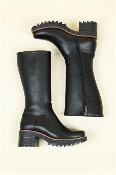 Kalın Topuk Cilt Yarım Çizme SİYAH