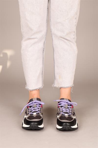 KARİ Çok Parçalı Kadın Spor Ayakkabı SİYAH