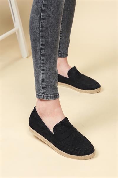 Lazer Delikli Loafer SİYAH