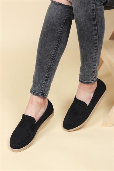 Lazer Delikli Loafer SİYAH