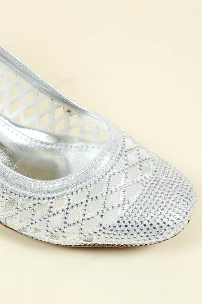 Lazer Taşlı Alçak Topuklu Ayakkabı GÜMÜŞ