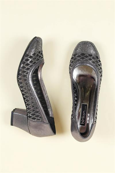 Lazer Taşlı Alçak Topuklu Ayakkabı PLATİN