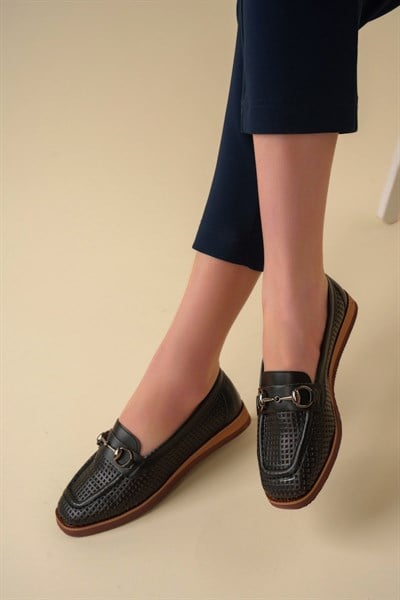 Lazerli Tokalı Loafer SİYAH